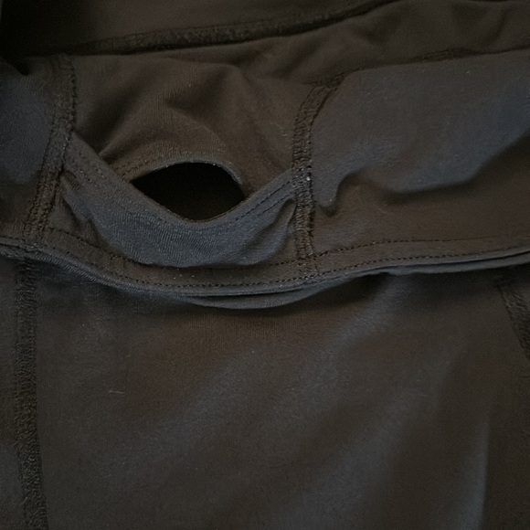 Athleta black capri length leggings size L - Picture 5 of 10